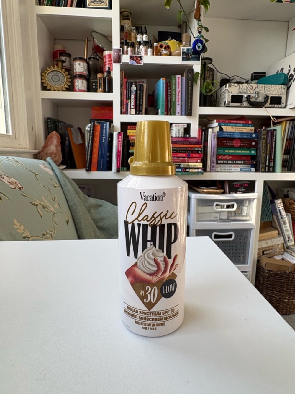 Vacation Classic Whip Glow SPF 30
